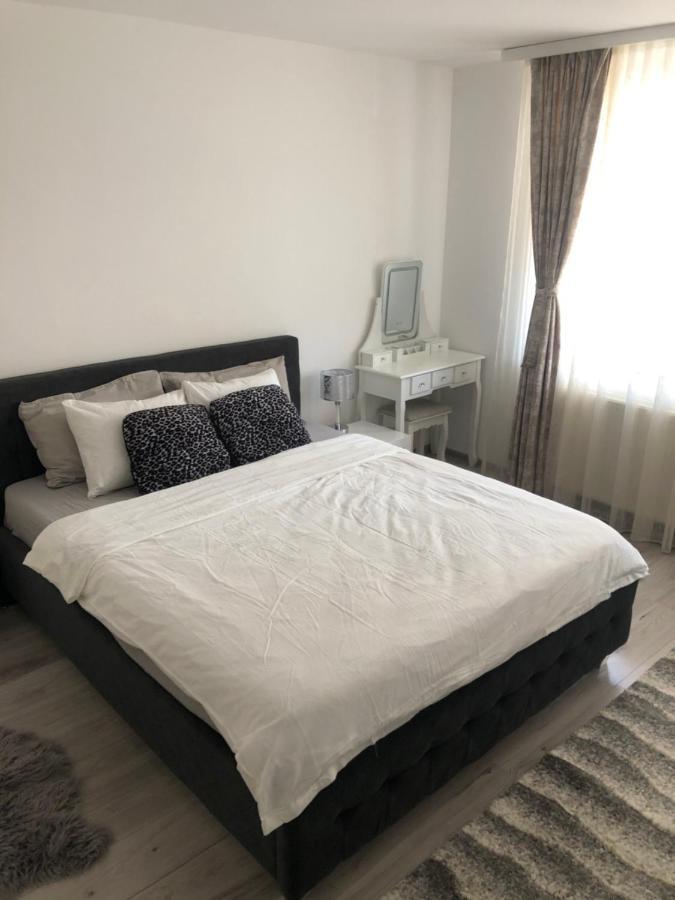Appartement Skepsis Apartament à Alba Iulia Extérieur photo