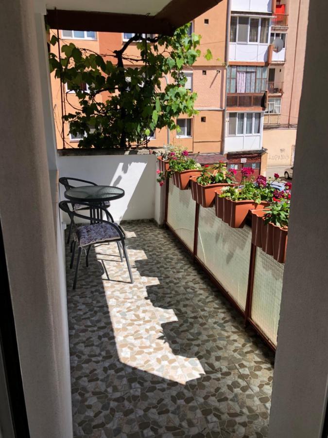 Appartement Skepsis Apartament à Alba Iulia Extérieur photo